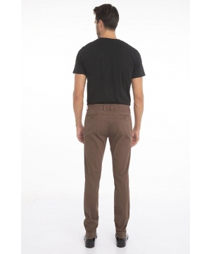 Памучен мъжки панталон в цвят каки от Auden Cavill