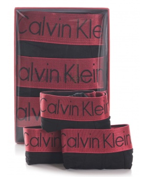 Боксерки 3 броя от Calvin Klein в черно