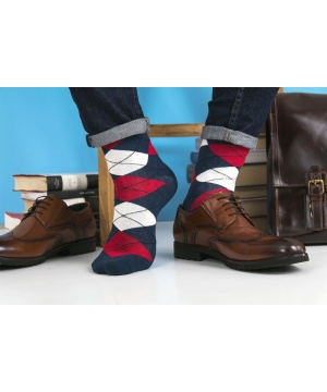 Чорапи от Black & Parker в тъмно синьо, червено и бяло