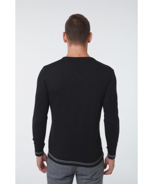 Пуловер от Auden Cavill в черен цвят