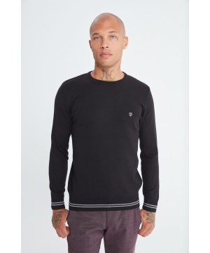 Пуловер в черен цвят от Jimmy Sanders