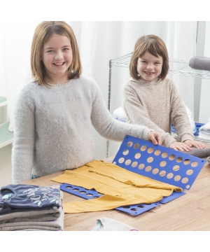 Уред за сгъване на детски дрехи от InnovaGoods