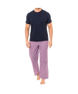Пижама от Tommy Hilfiger в тъмно синьо и червено