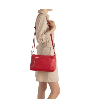 Чанта за рамо в червен цвят