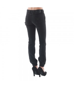 Дамски панталон от Fornarina в черен цвят