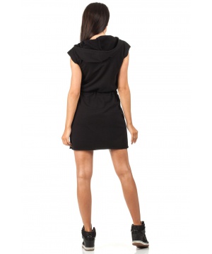 Спортна къса рокля с качулка от Made of emotion в черен цвят