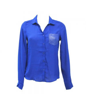 Синя риза с дълги ръкави и лъскав джоб от SZ Collection