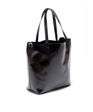 Модерна и удобна дамска чанта от естествена телешка кожа в черен цвят