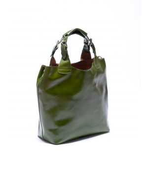 Зелена кожена чанта за стилни дни, изпълнени с цветно настроение