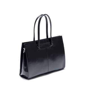 Черна кожена чанта с класически дизайн
