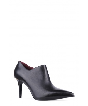 Високи обувки в черен цвят от Gino Rossi