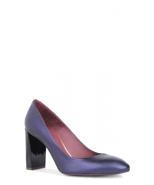 Обувки в лилавата гама от Gino Rossi