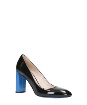 Лачени обувки на ток в черен цвят и синьо от Gino Rossi