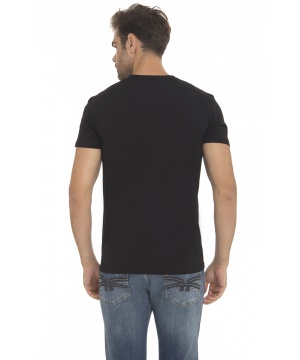 Тениска в черен цвят от CULTURE