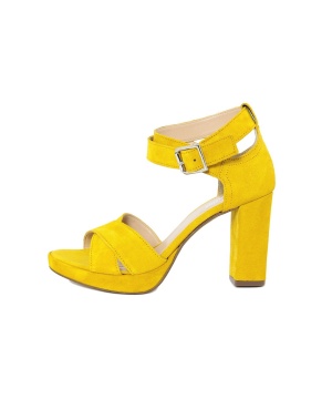 Велурени сандали на ток от Giorgio Picino в жълт нюанс